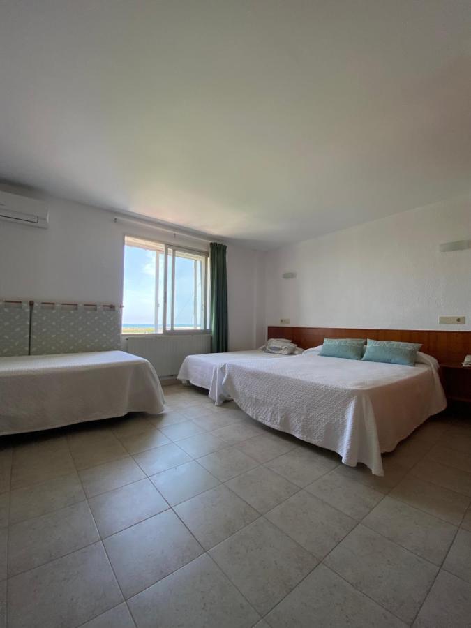 Hostal Blayet Valencia Exteriör bild