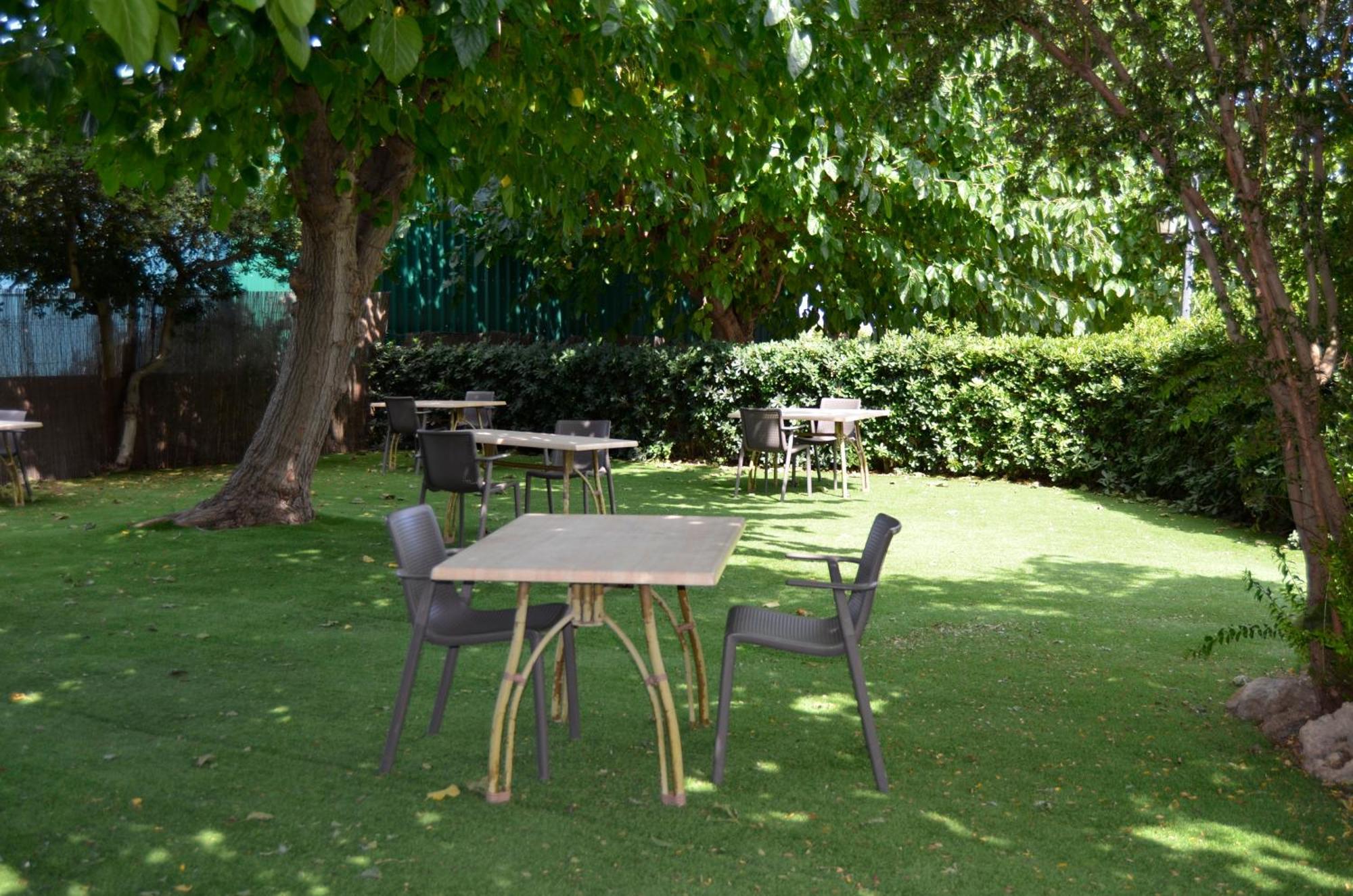Hostal Blayet Valencia Exteriör bild