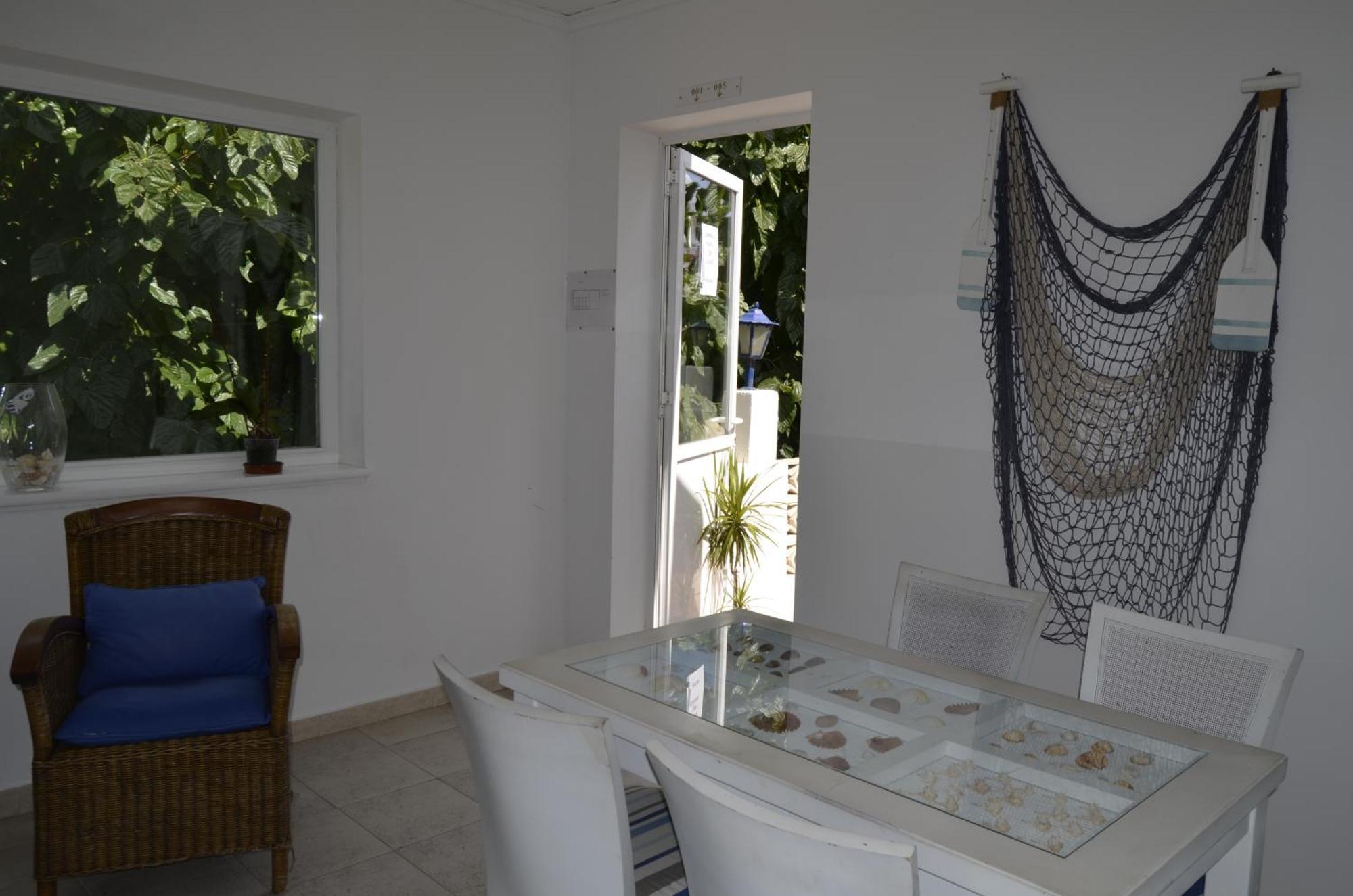 Hostal Blayet Valencia Exteriör bild