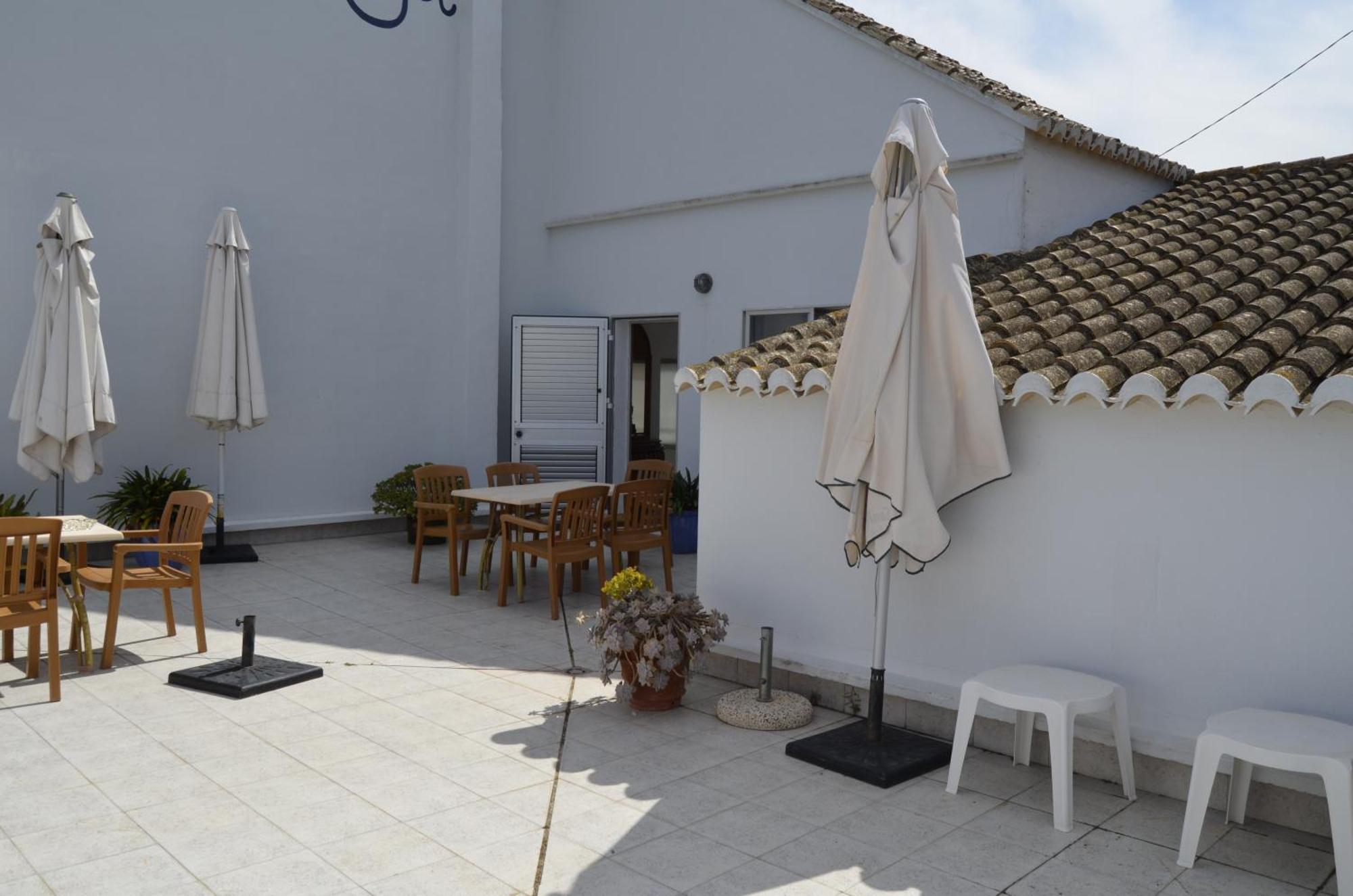 Hostal Blayet Valencia Exteriör bild