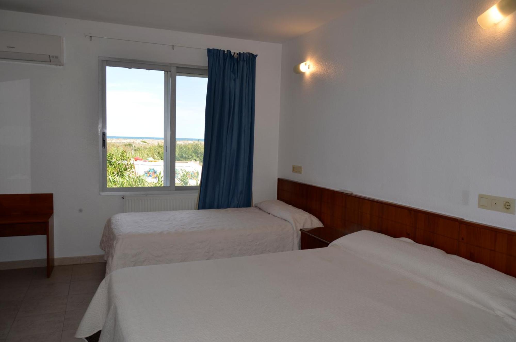 Hostal Blayet Valencia Exteriör bild