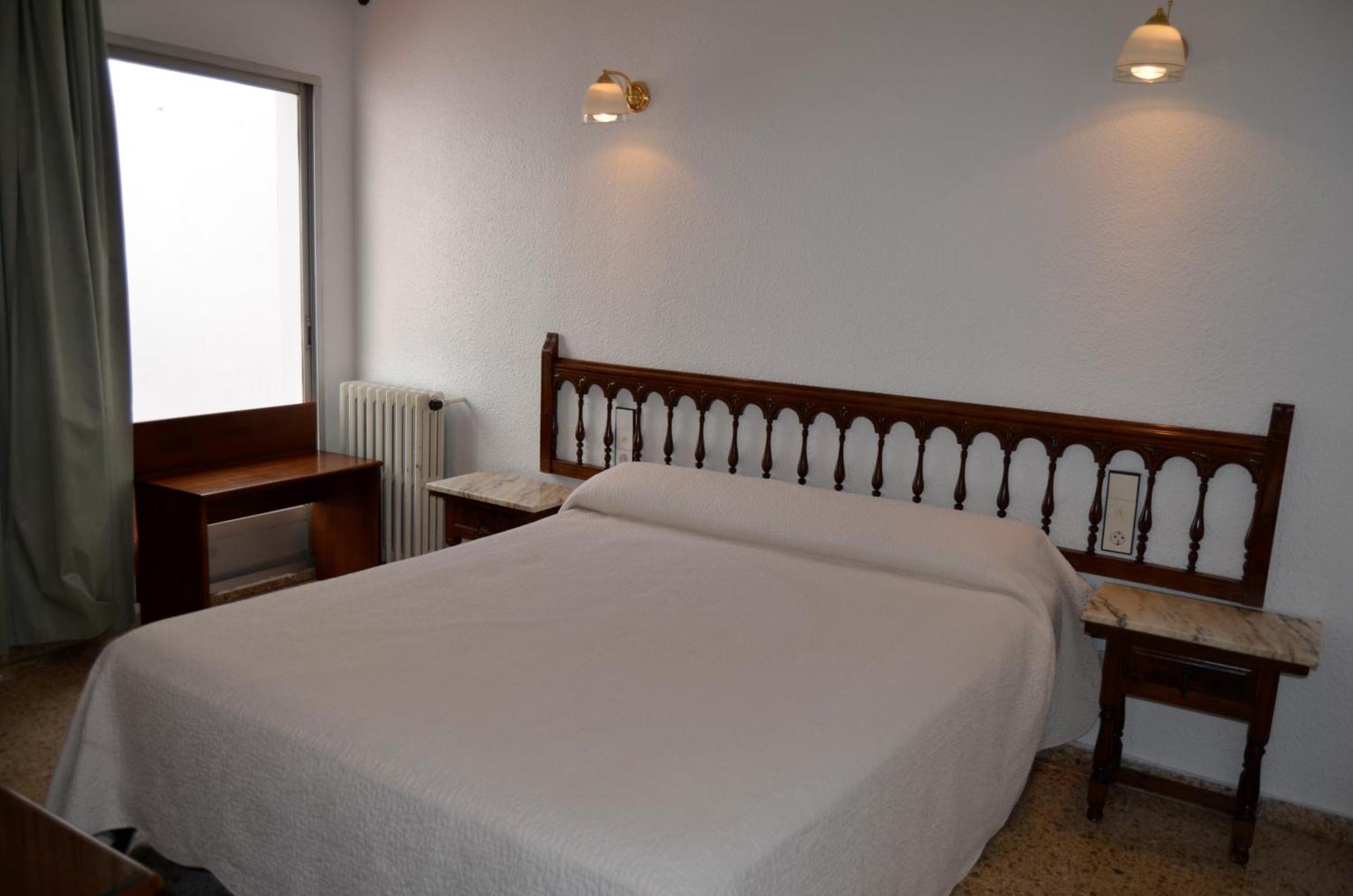 Hostal Blayet Valencia Exteriör bild