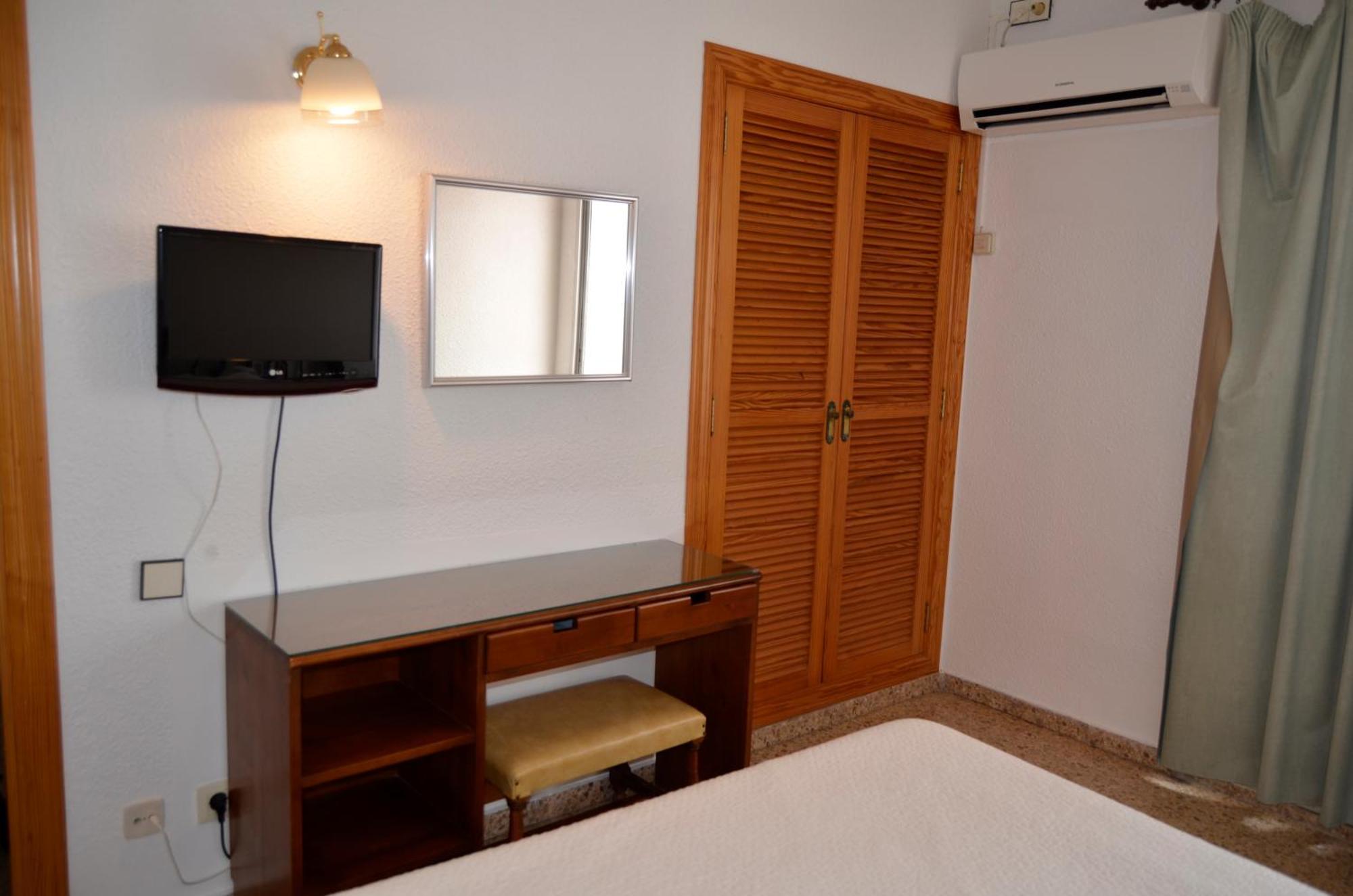 Hostal Blayet Valencia Exteriör bild