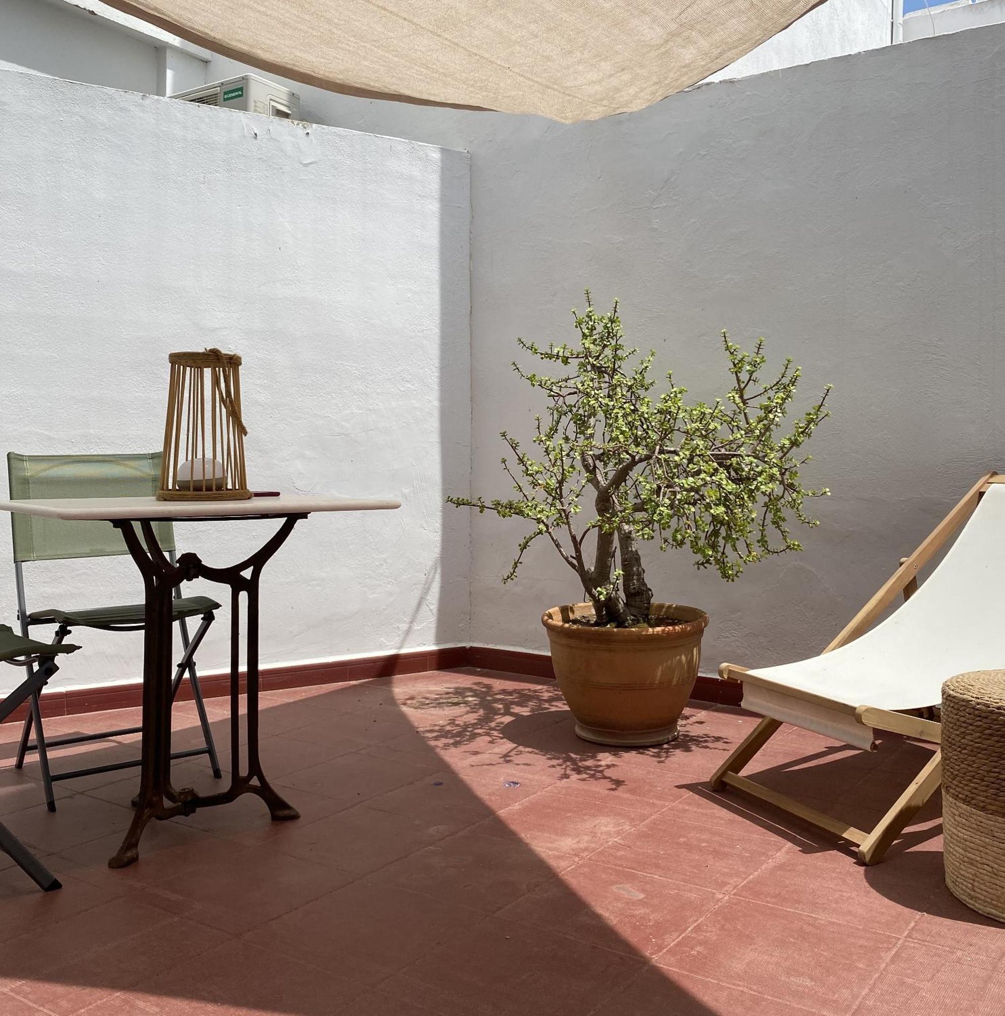 Hostal Blayet Valencia Exteriör bild